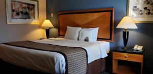 Baymont By Wyndham Knoxville I-75,Powell>>Knoxville,3 star