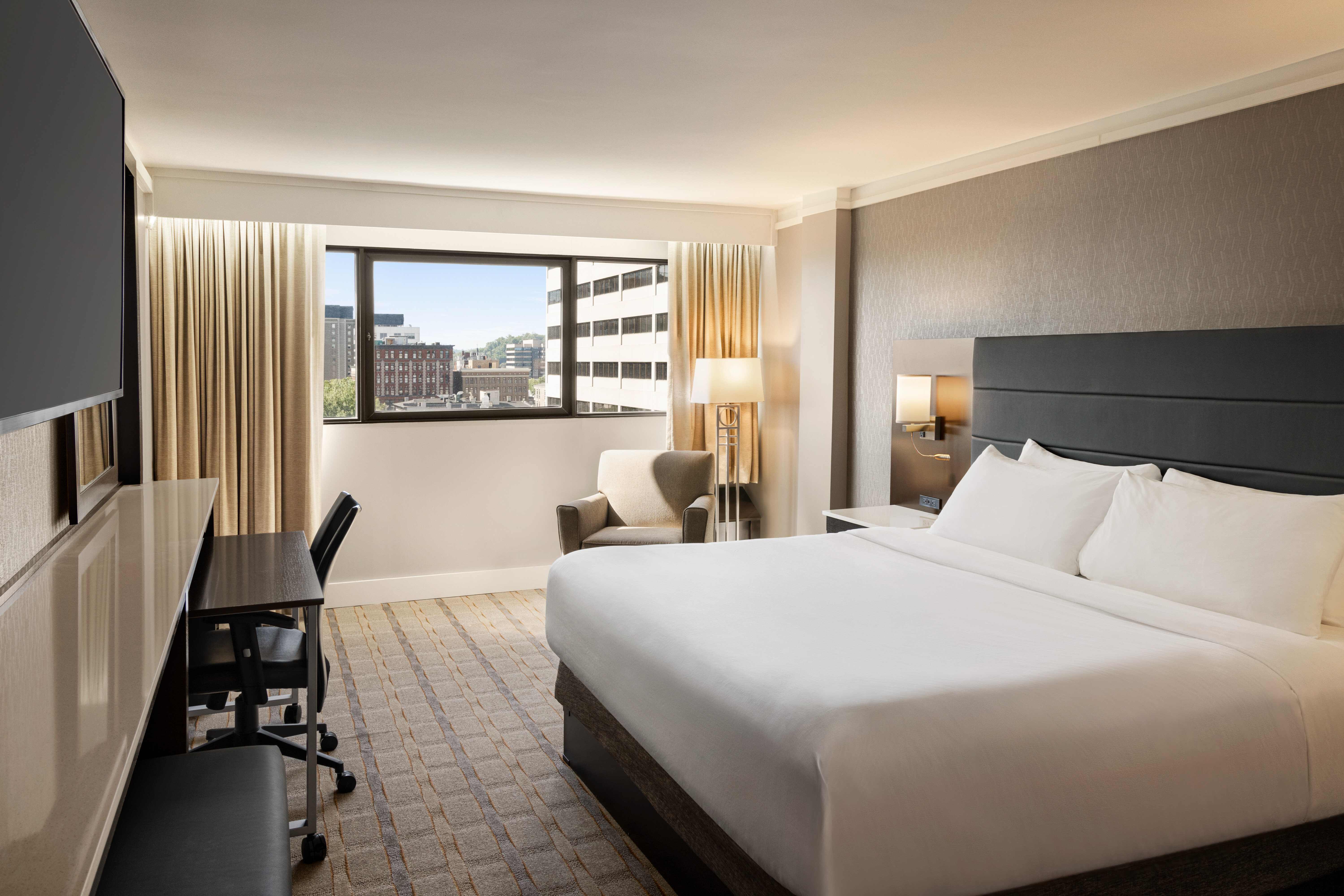 crowne plaza knoxville downtown university by ihg