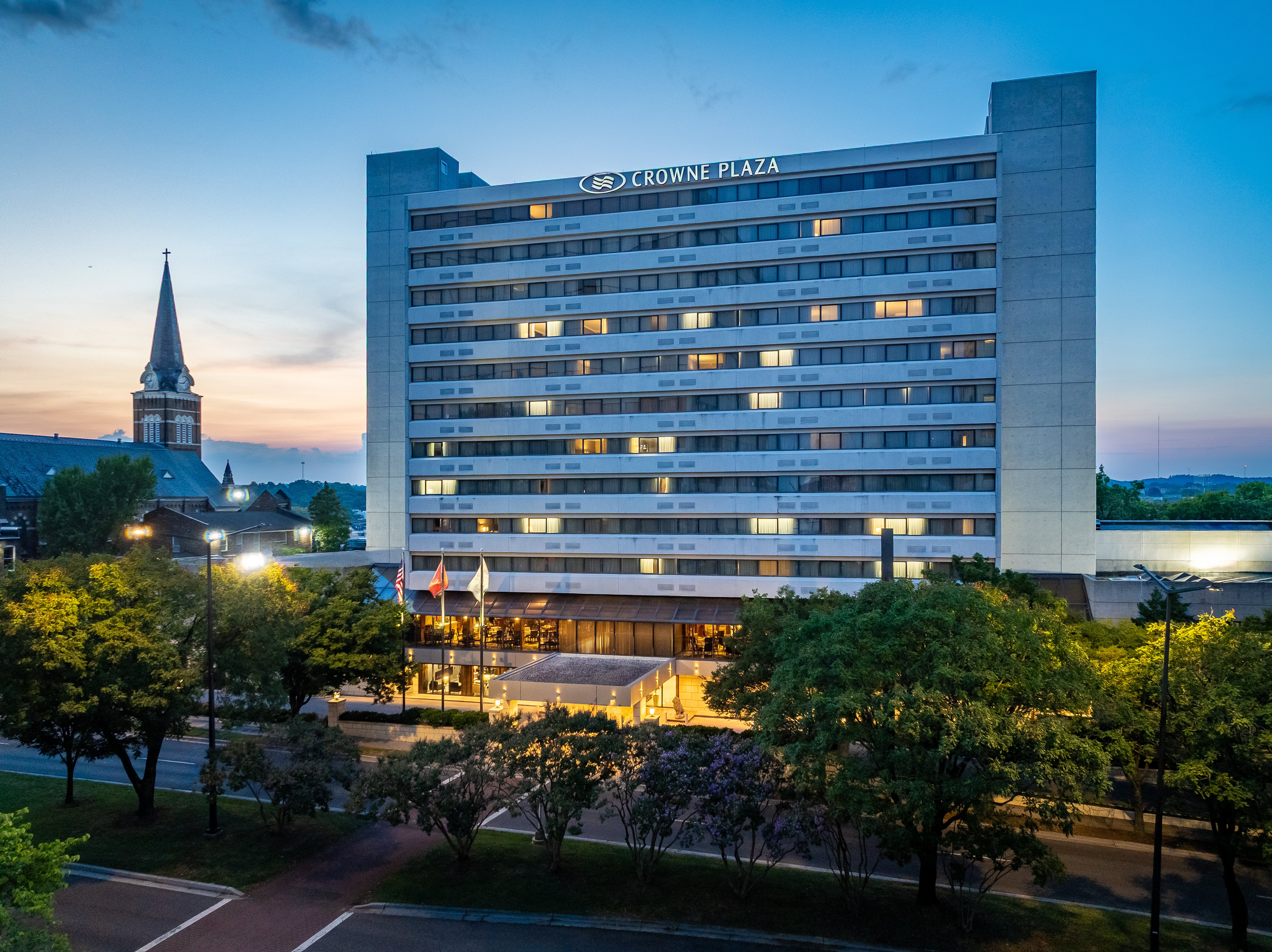 crowne plaza knoxville downtown university by ihg