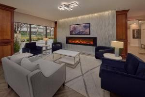 crowne plaza knoxville downtown university by ihg
