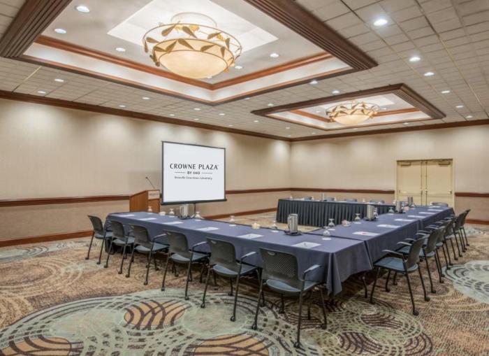 crowne plaza knoxville downtown university by ihg