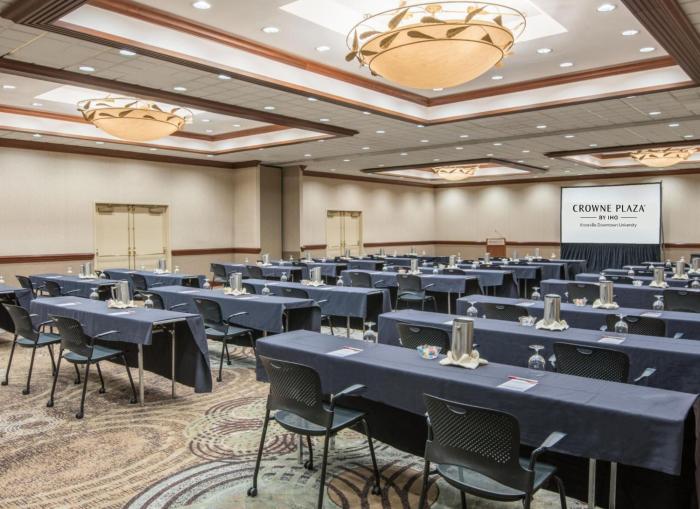 crowne plaza knoxville downtown university by ihg