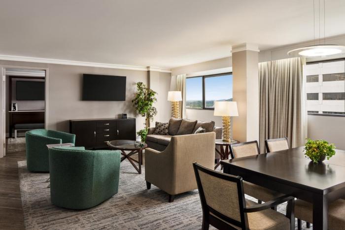 crowne plaza knoxville downtown university by ihg