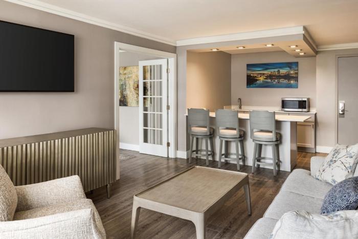 crowne plaza knoxville downtown university by ihg