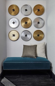 cumberland house knoxville tapestry collection by hilton