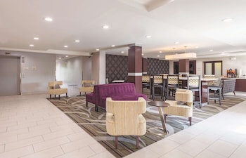 La Quinta Inn & Suites By Wyndham Knoxville North I-75,Powell>>Knoxville,3 star