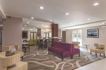 La Quinta Inn & Suites By Wyndham Knoxville North I-75,Powell>>Knoxville,3 star