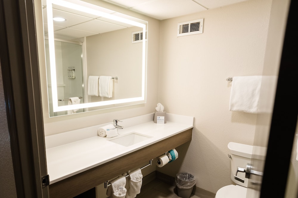 holiday inn express and suites knoxville north i 75 exit 112 by ihg