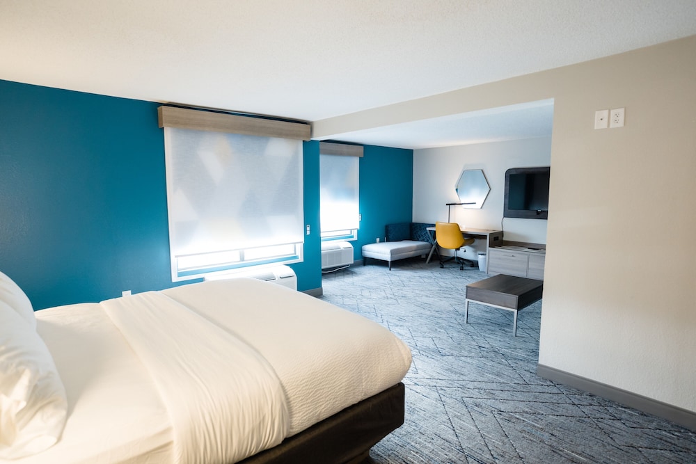 holiday inn express and suites knoxville north i 75 exit 112 by ihg