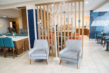 Holiday Inn Express & Suites Knoxville-North-I-75 Exit 112 By Ihg,Powell>>Knoxville,3 star