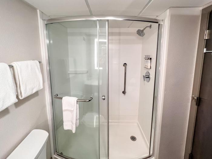 holiday inn express and suites knoxville north i 75 exit 112 by ihg
