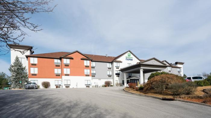 holiday inn express and suites knoxville north i 75 exit 112 by ihg