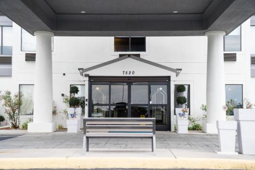 holiday inn express and suites knoxville north i 75 exit 112 by ihg