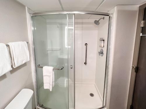 holiday inn express and suites knoxville north i 75 exit 112 by ihg