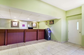 Days Inn By Wyndham Windsor Locks / Bradley Intl Airport,Windsor Locks>>Hartford,2 star