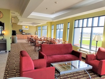 Days Inn By Wyndham Windsor Locks / Bradley Intl Airport,Windsor Locks>>Hartford,2 star