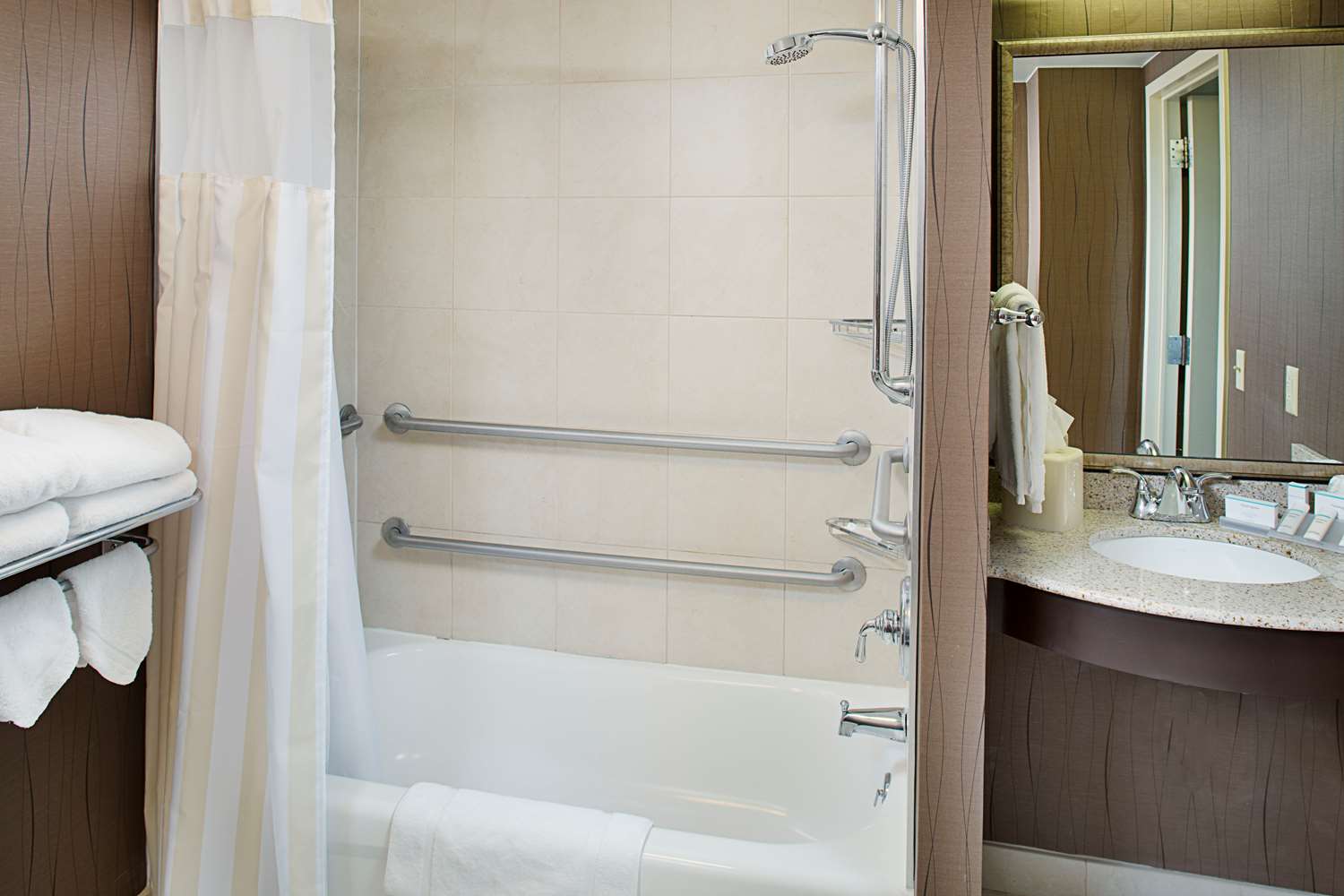hilton garden inn hartford north bradley intl airport
