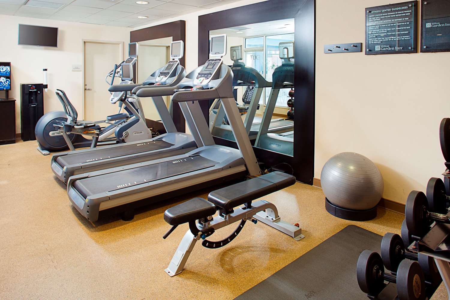 hilton garden inn hartford north bradley intl airport