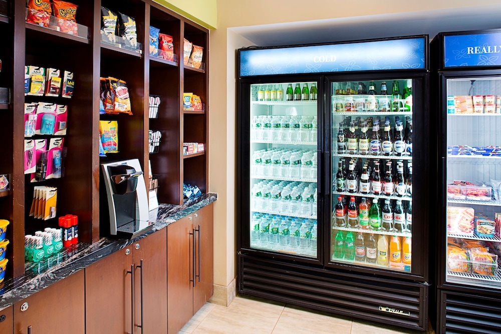 hilton garden inn hartford north bradley intl airport