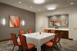 doubletree by hilton hartford bradley airport