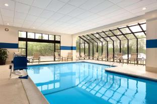 doubletree by hilton hartford bradley airport