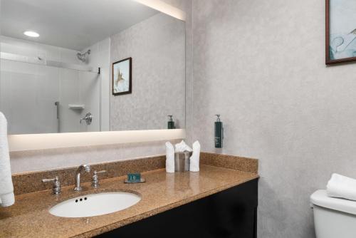 doubletree by hilton hartford bradley airport
