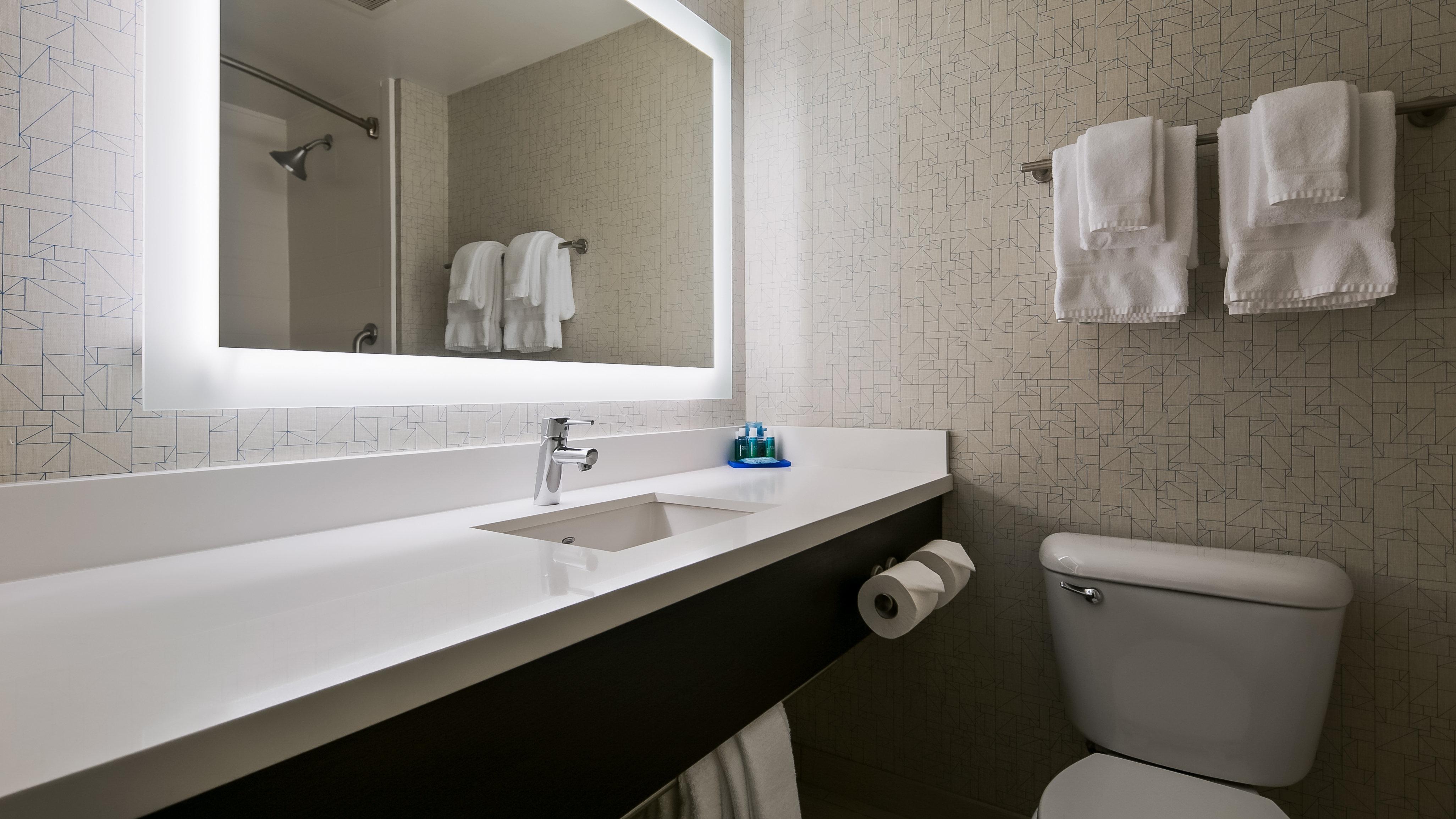 holiday inn express and suites everett by ihg