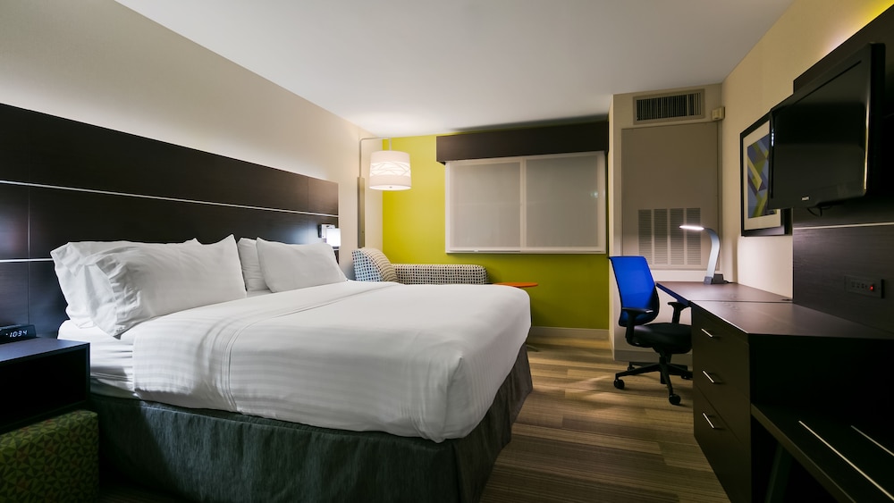 holiday inn express and suites everett by ihg