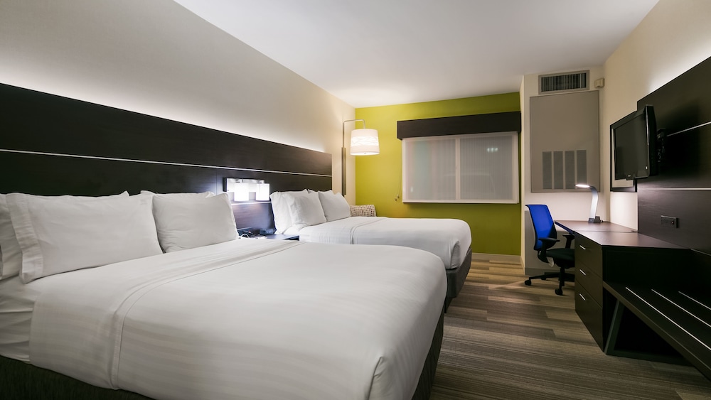 holiday inn express and suites everett by ihg