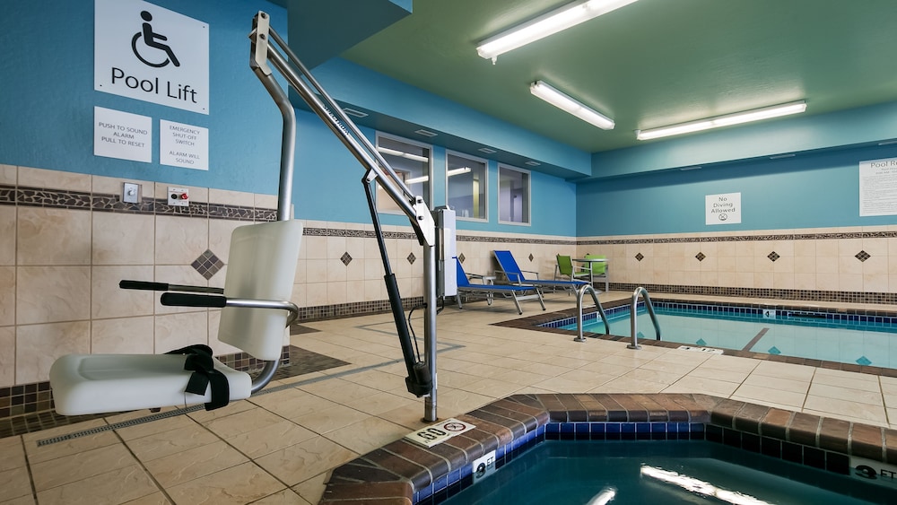 holiday inn express and suites everett by ihg
