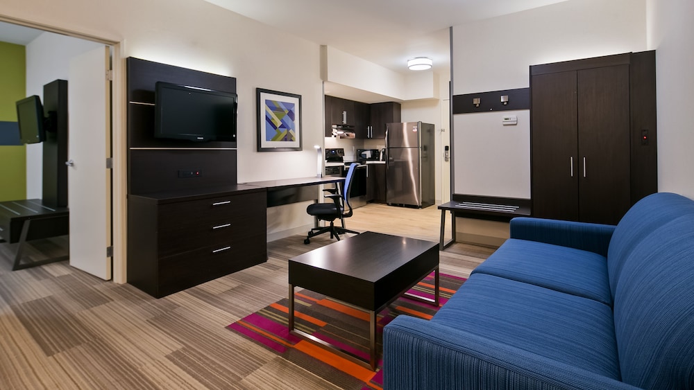 holiday inn express and suites everett by ihg