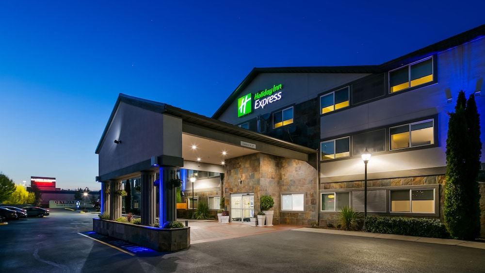 holiday inn express and suites everett by ihg
