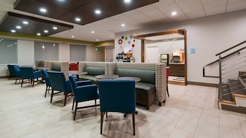 holiday inn express and suites everett by ihg