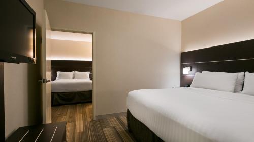 holiday inn express and suites everett by ihg