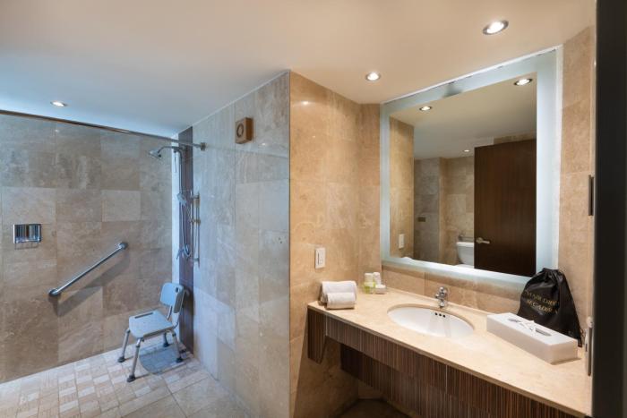 holiday inn select guadalajara by ihg