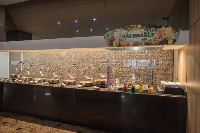 holiday inn select guadalajara by ihg