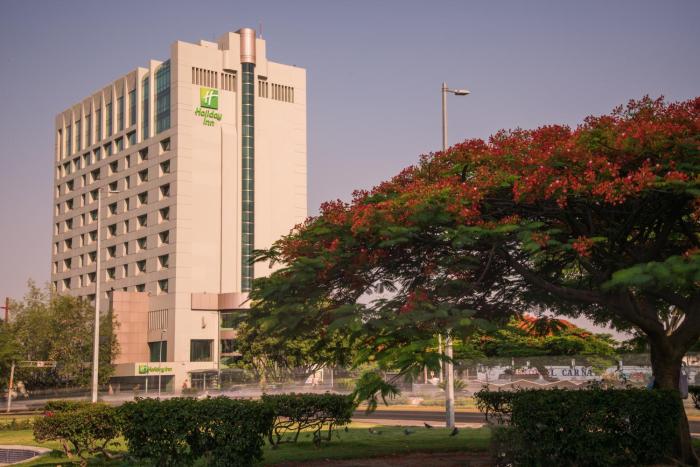 holiday inn select guadalajara by ihg