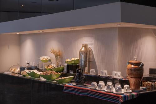 holiday inn select guadalajara by ihg
