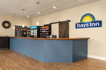 days inn and suites by wyndham lancaster amish country