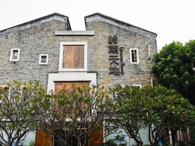 country inn suites foshan zumiao store