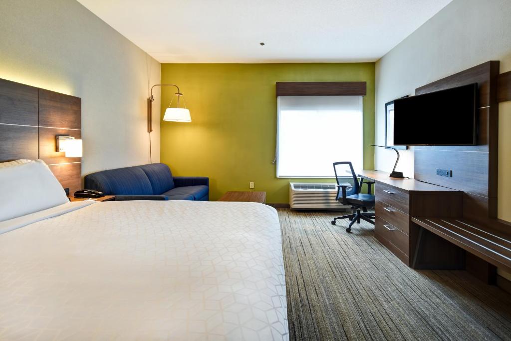 holiday inn express newport north middletown by ihg
