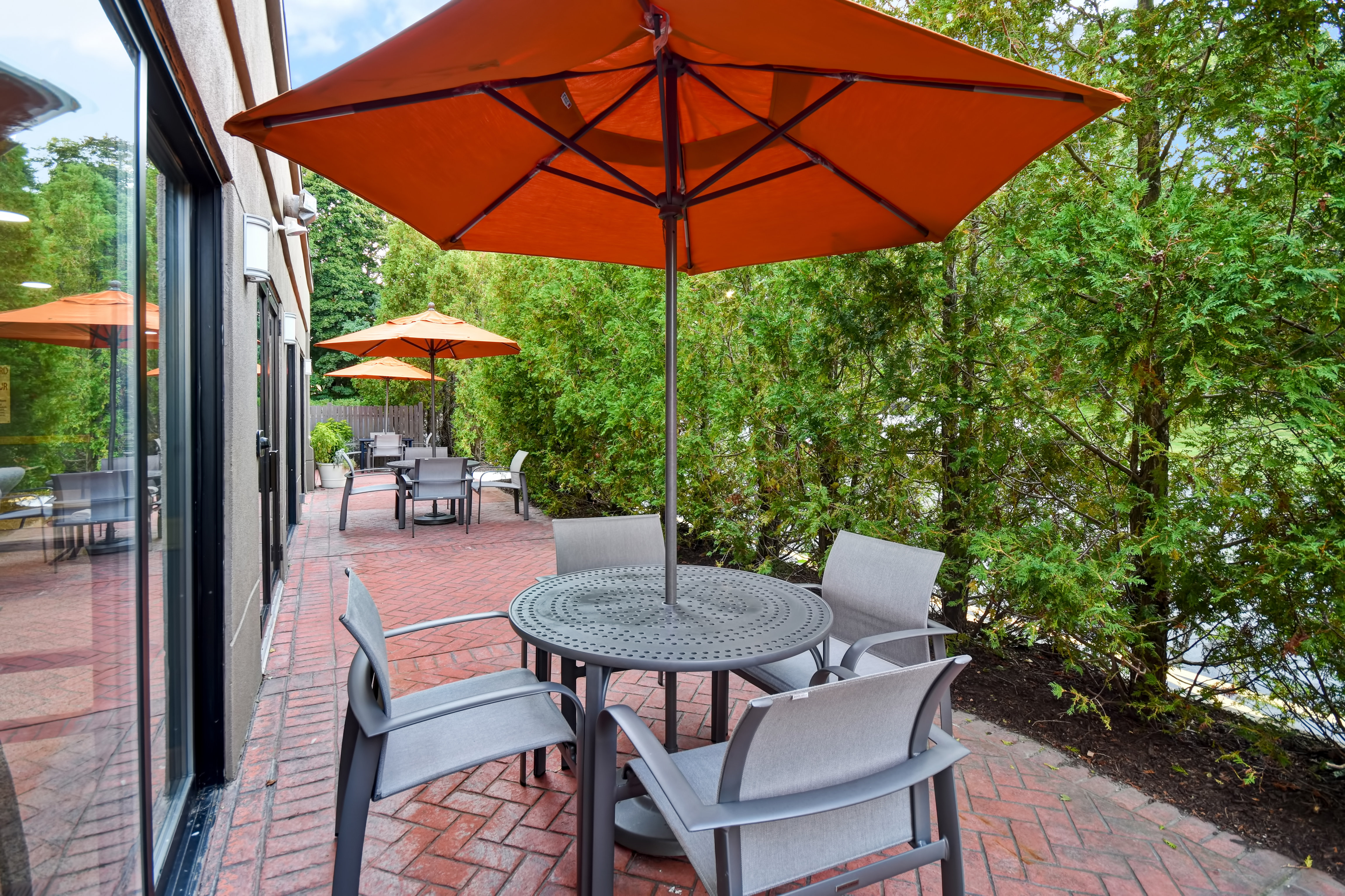 holiday inn express newport north middletown by ihg