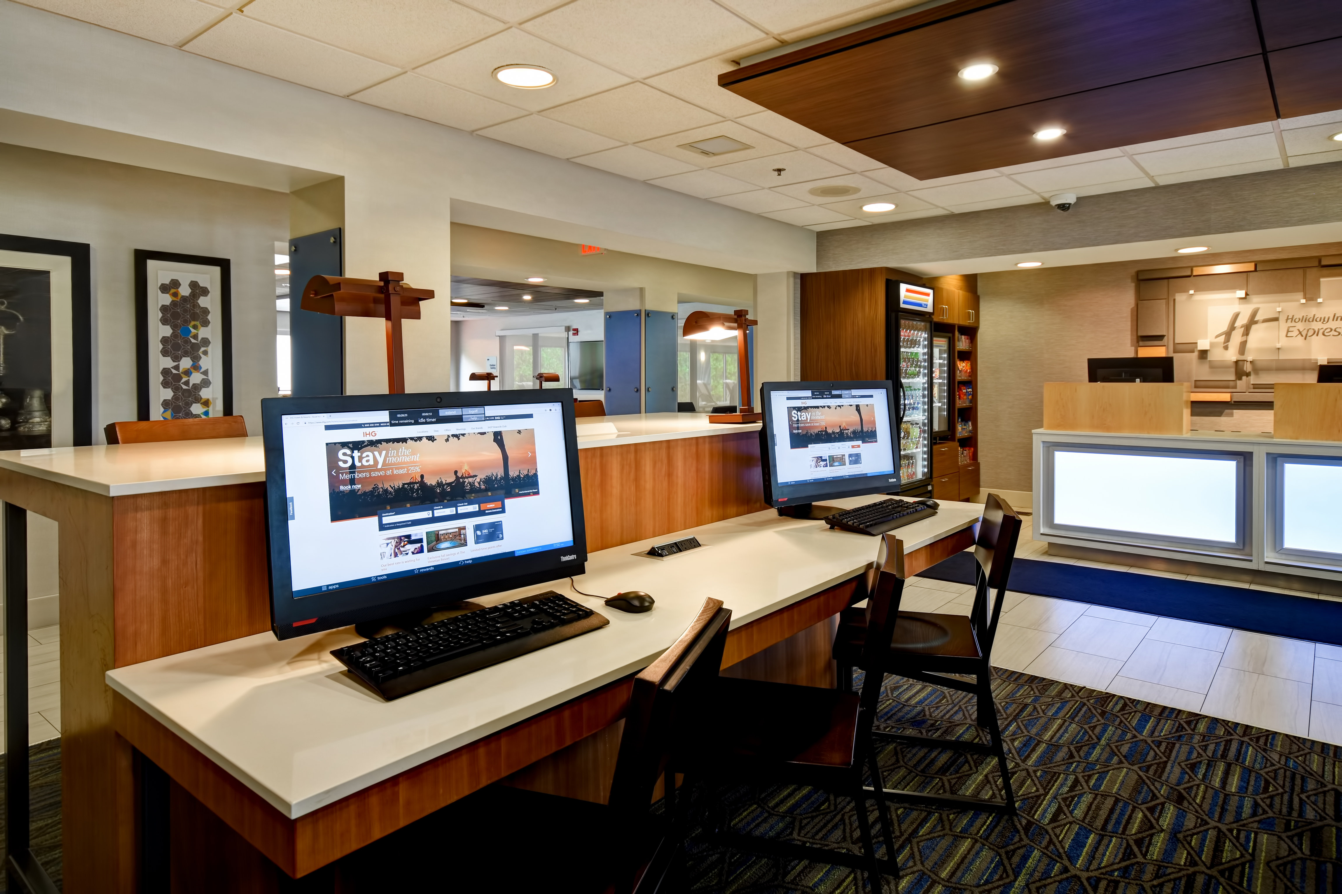 holiday inn express newport north middletown by ihg