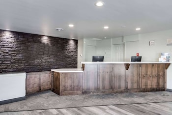Days Inn & Suites By Wyndham Spokane,Spokane County>>Spokane,3 star