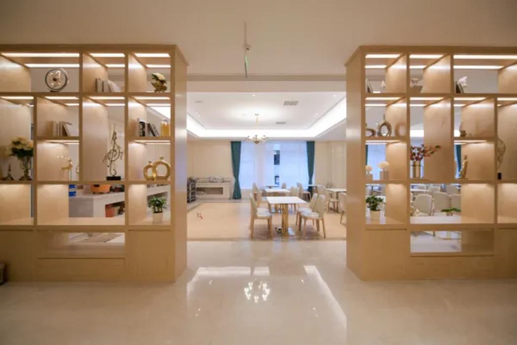 vienna international hotel causeway bay plaza honggutan center nanchang
