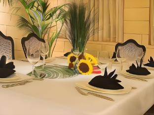 the davenport tower autograph collection