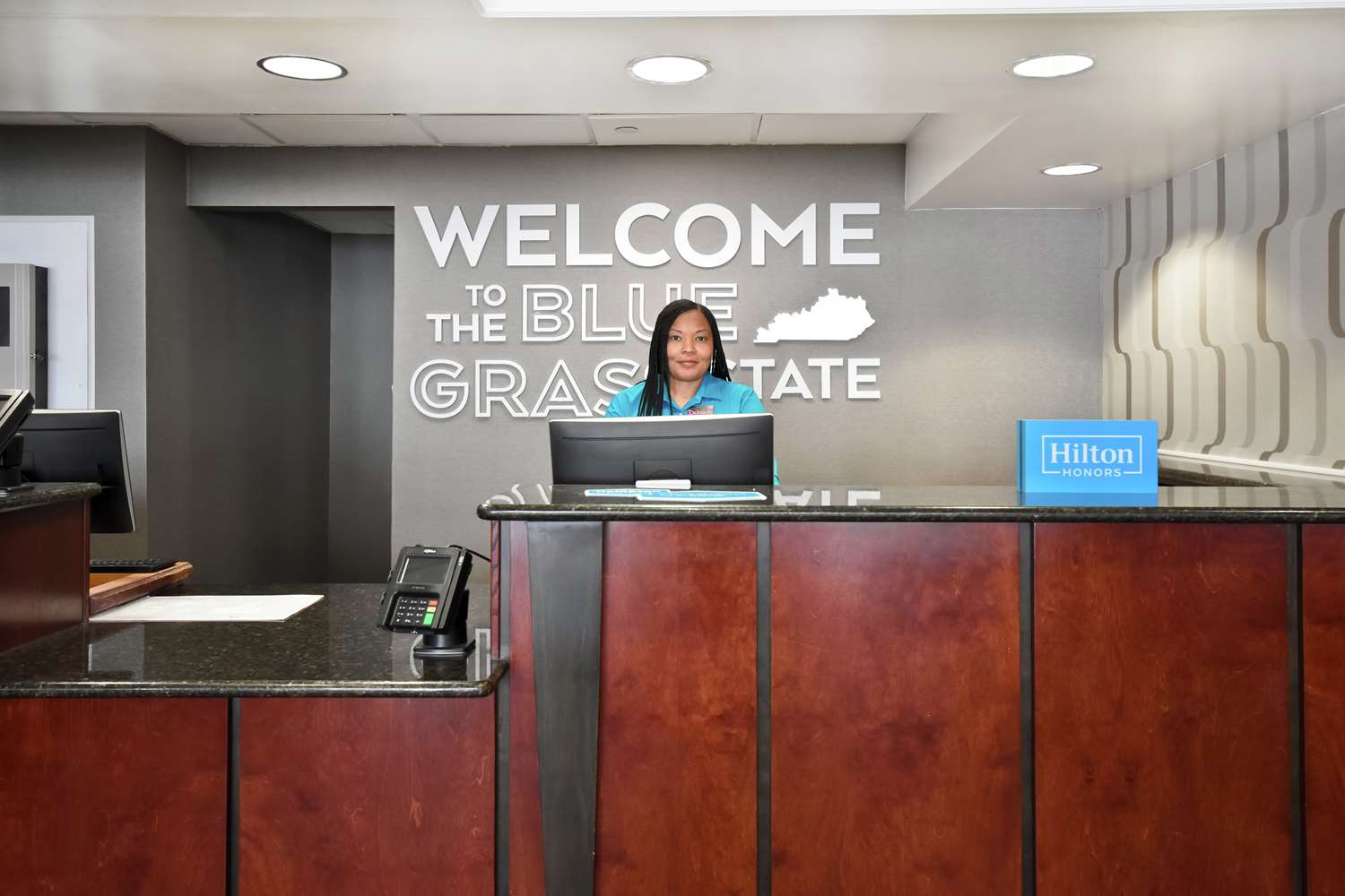 hampton inn i 75 lexington hamburg area