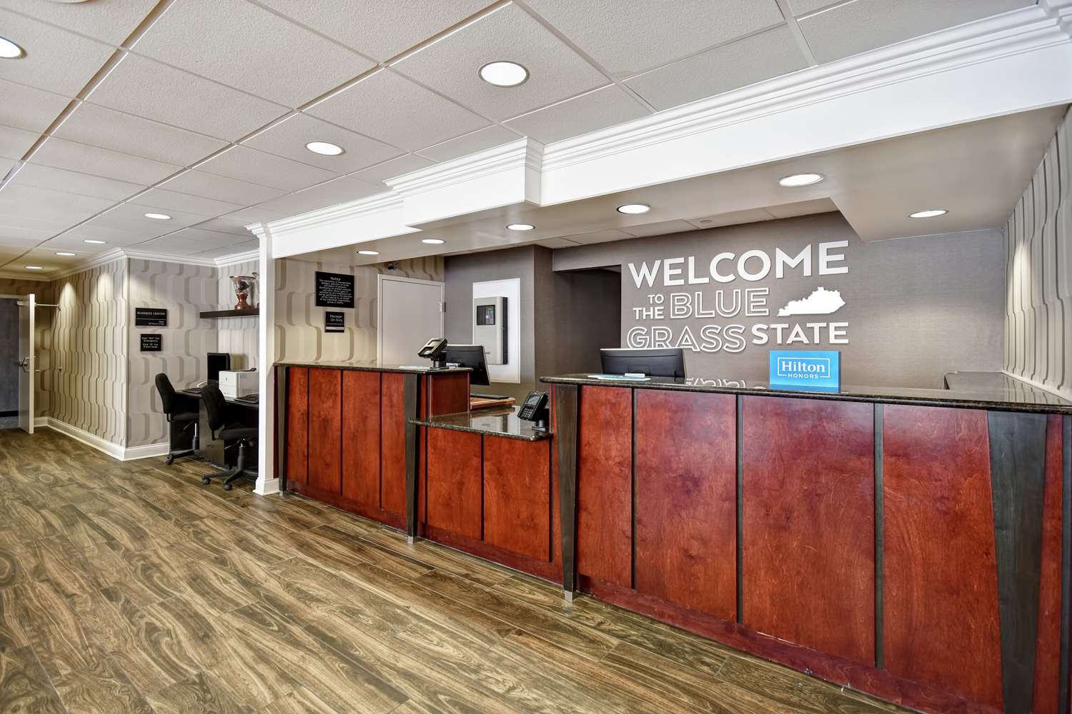 hampton inn i 75 lexington hamburg area