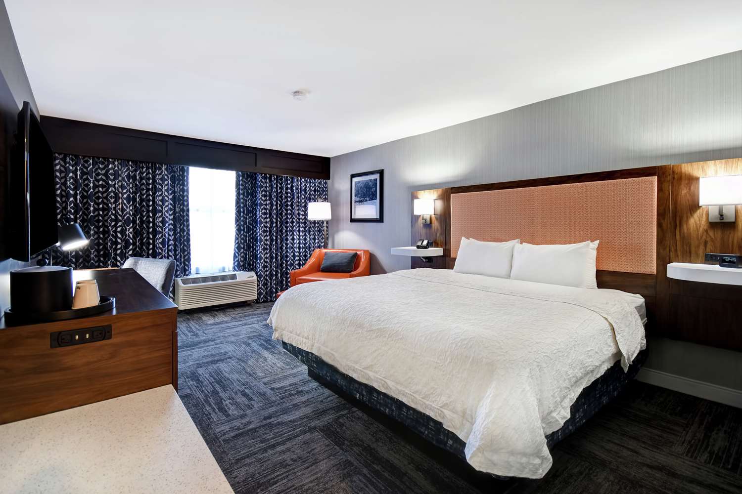 hampton inn i 75 lexington hamburg area