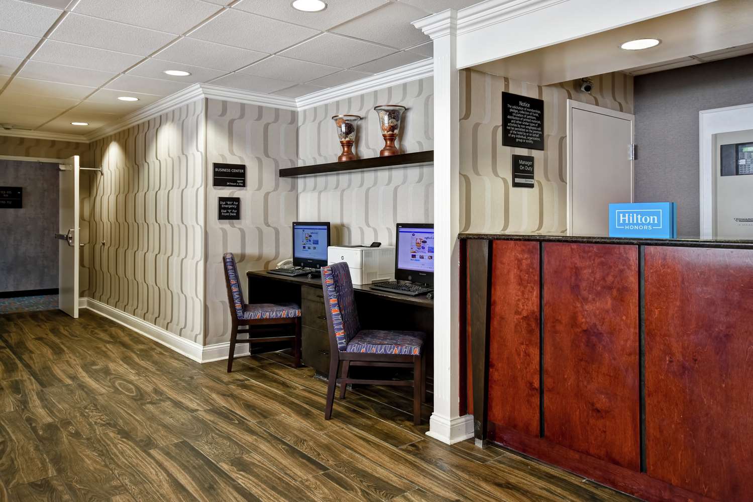 hampton inn i 75 lexington hamburg area